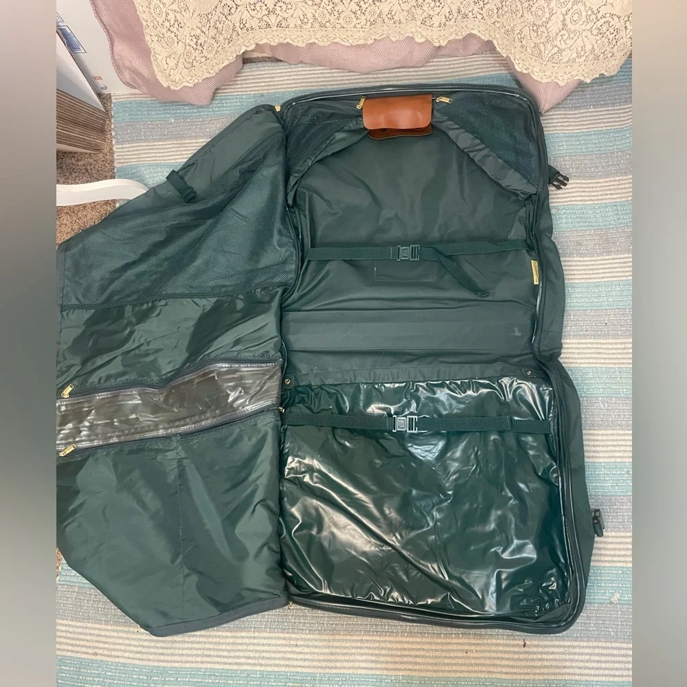 Jaguar: vintage 90s deep green wardrobe bag